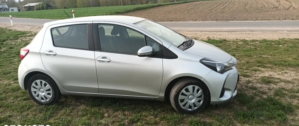 Toyota Yaris cena 37500 przebieg: 54000, rok produkcji 2017 z Konstancin-Jeziorna małe 11